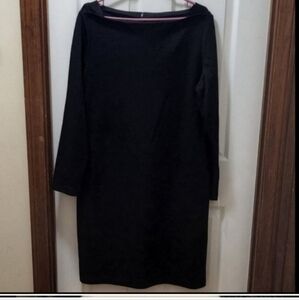 Copy St.John Classic Black  Dress with a fitted silhouette Sz 16 NWT